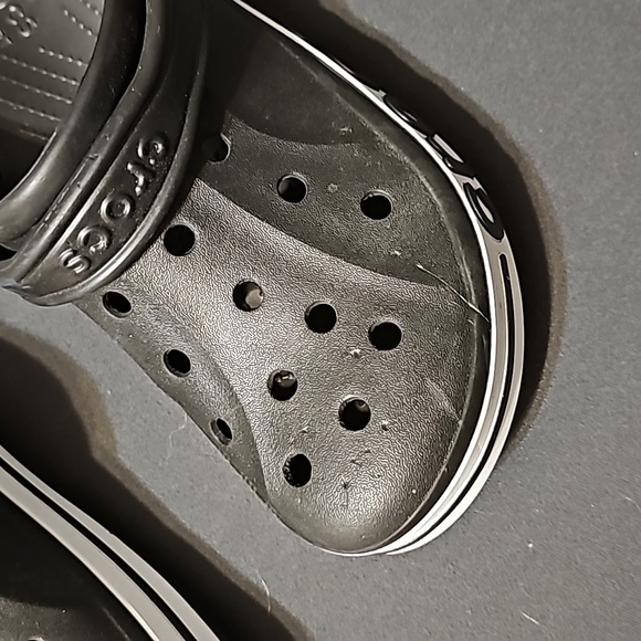 Euc crocs - Picture 2 of 5